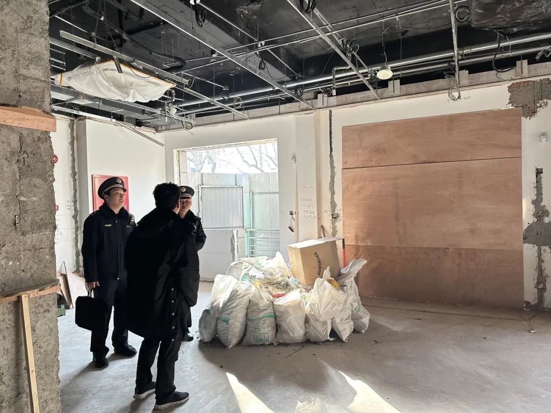 �Ϻ��г������ǹܿ�չѲ���߷ú��շ�����