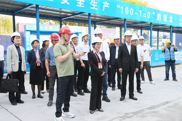 �������˴�ί�Ὺչ�������н������������������ִ᳹��������