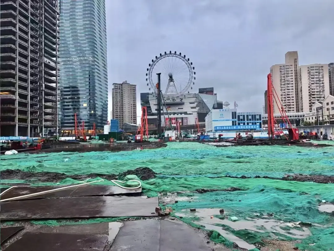 上海市绿化市容局副局长张立新赴静安区开展建筑垃圾全过程监管调研工作