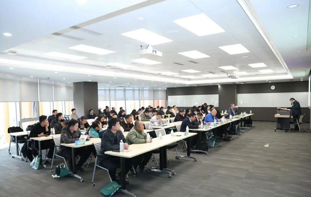 2025绿色低碳发展研讨会在杭州市成功举办