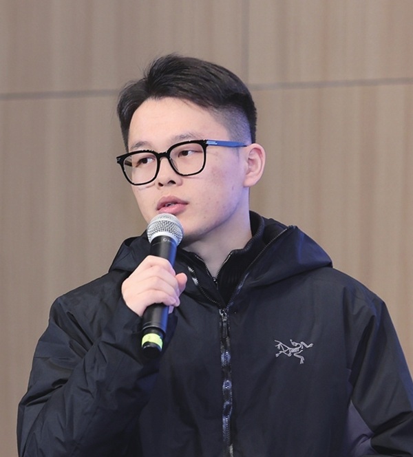 ��̼�����¾��á����̡����ִ�������2025��ɫ��̼��չ���ֻ�ٰ�