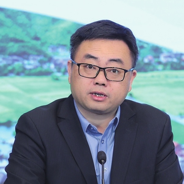 ��̼�����¾��á����̡����ִ�������2025��ɫ��̼��չ���ֻ�ٰ�